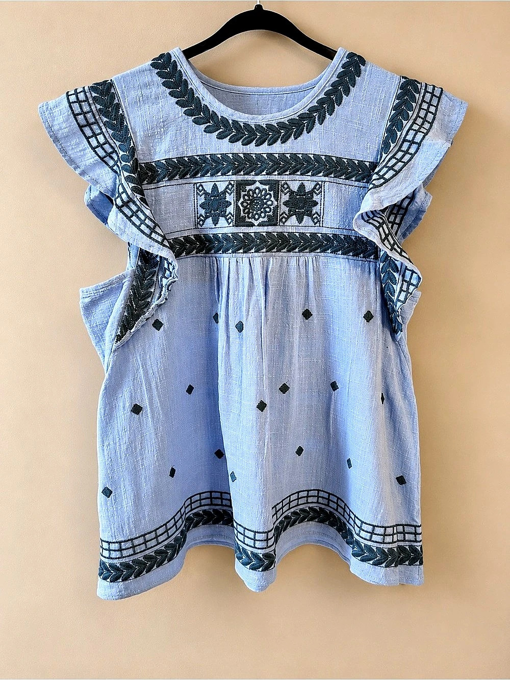 En Crème Embroidered Blue Casual blouse